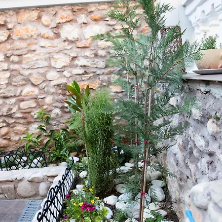 St. Barbara Apartment *