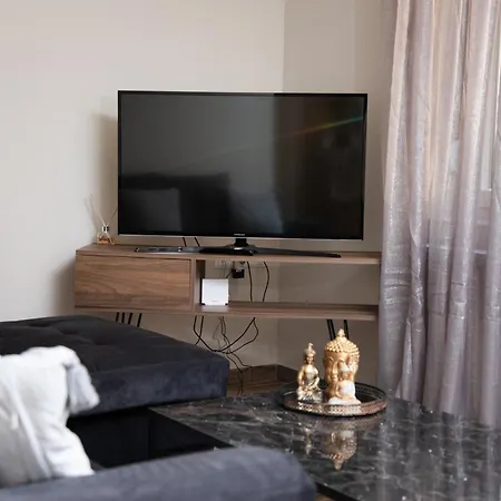 St. Barbara アパート Dráma